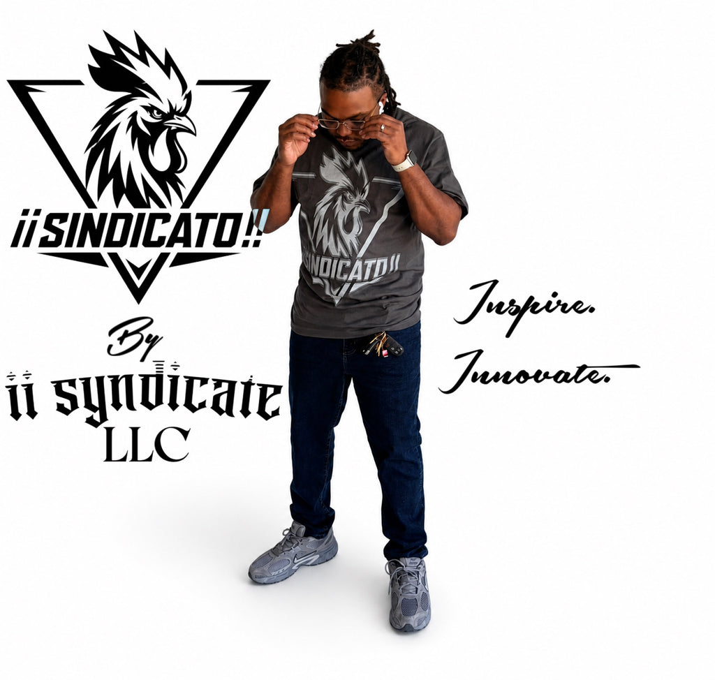 Person wearing a shirt with 'ii Sindicato' logo and text on a white background