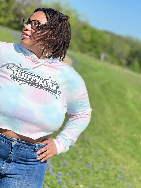 TRiiPPYCLAN Women's Cropped Hoodie